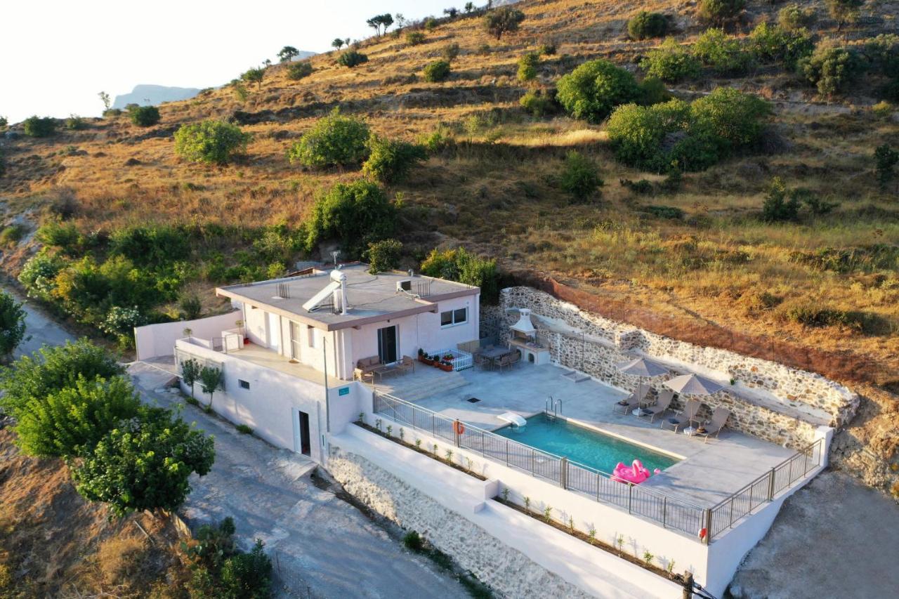 Villa Tzekos Kendrochori Eksteriør billede
